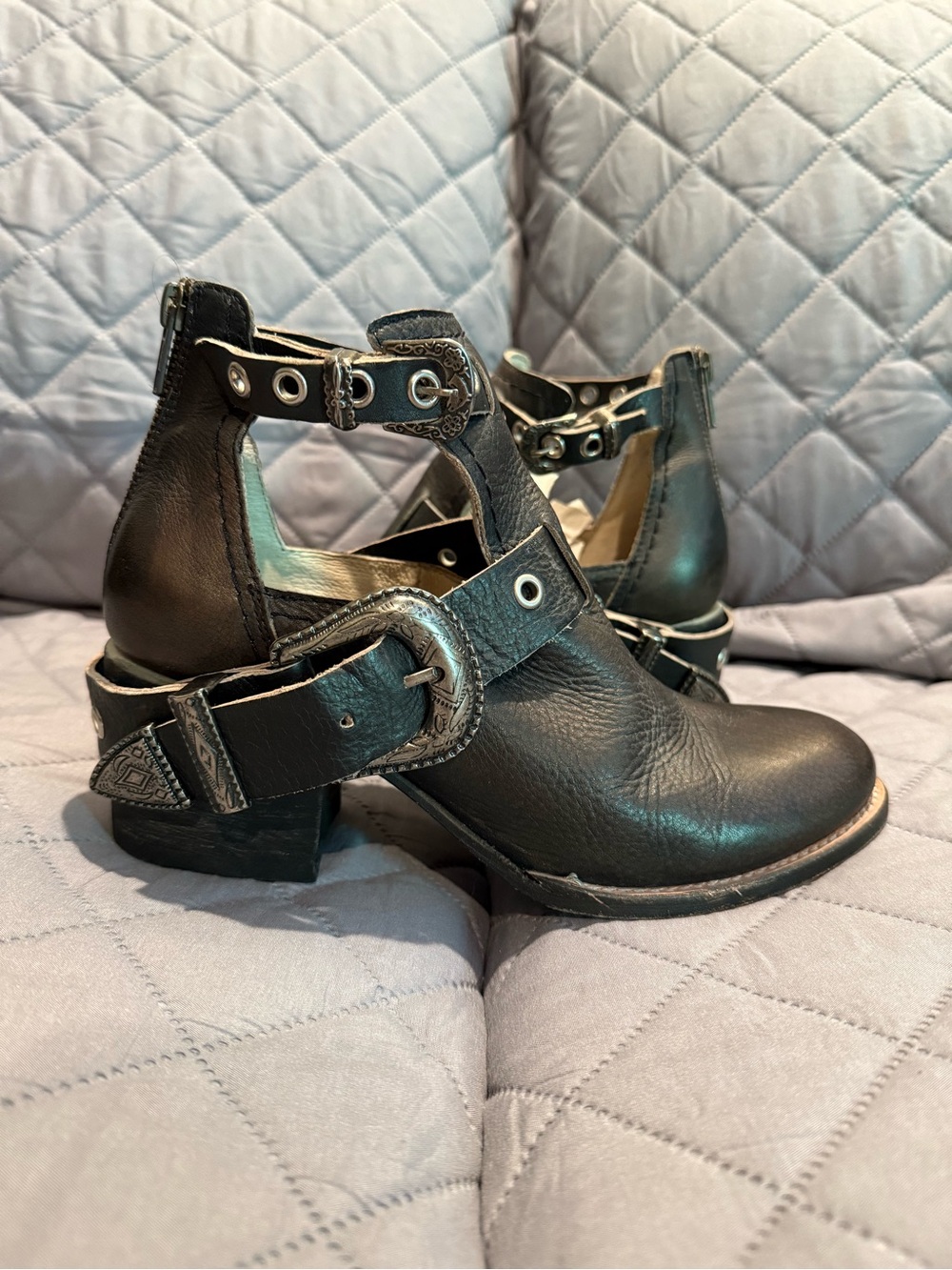 Freebird Carsen Size 8 boots